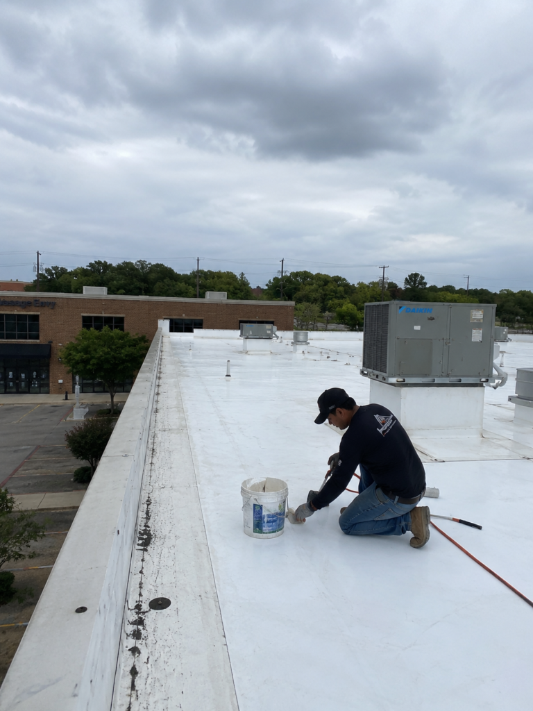Commercial roofing contractor in mid cities DFW TX